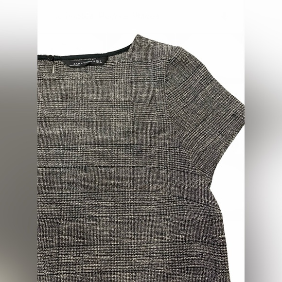 Zara Short Sleeved Plaid Dress - Picture 3 of 3
